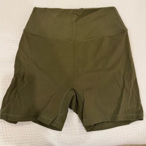 Buffbunny Rosa shorts, grounded dark olive, size S